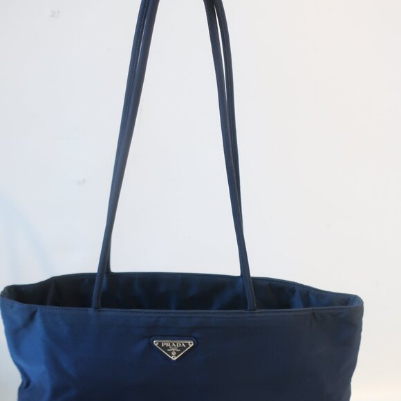Authentic Women Prada Tessuto City (21) Blue Baltico Nylon Shopper Tote Handbag - Picture 2 of 15